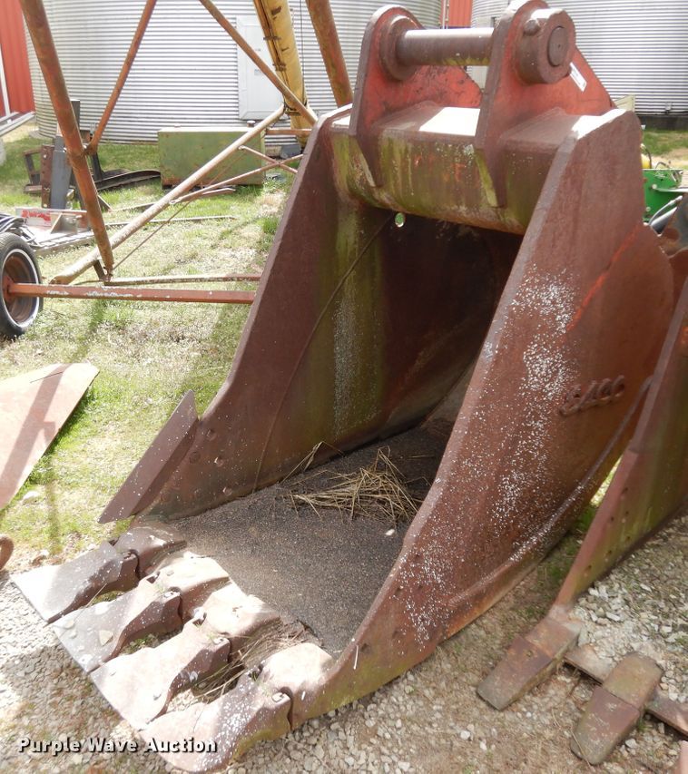 image for item IP9142 Esco  37"W excavator bucket