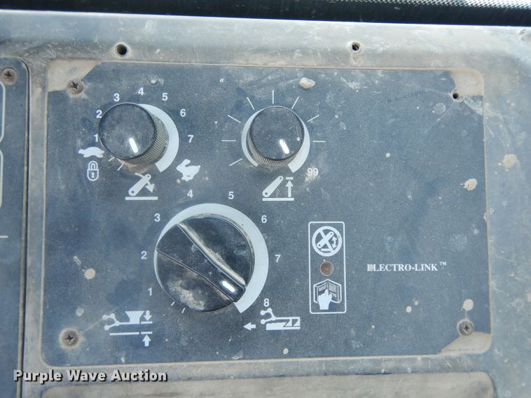 image for item IP9147 1996 New Holland 8360  MFWD tractor