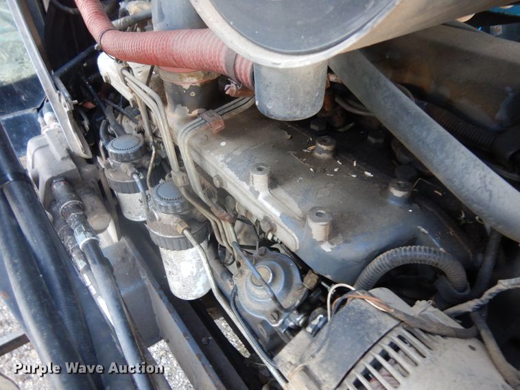 image for item IP9147 1996 New Holland 8360  MFWD tractor