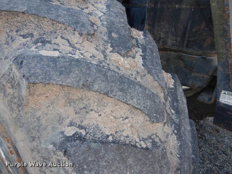 image for item IP9147 1996 New Holland 8360  MFWD tractor