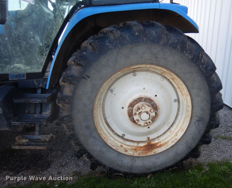 image for item IP9147 1996 New Holland 8360  MFWD tractor