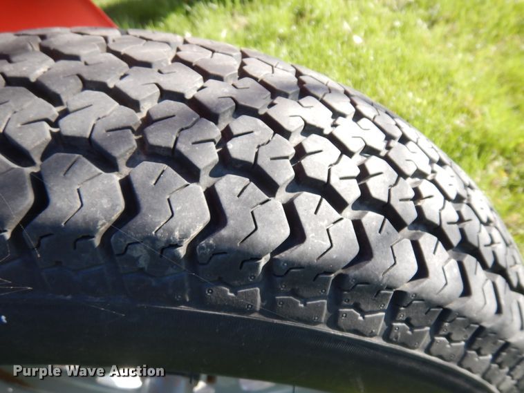 image for item IP9149 Kuhn SR110 GII hay rake