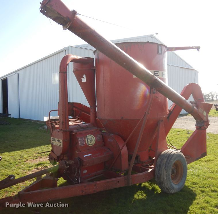 image for item IP9151 Gehl 95XD  feed mixer/grinder