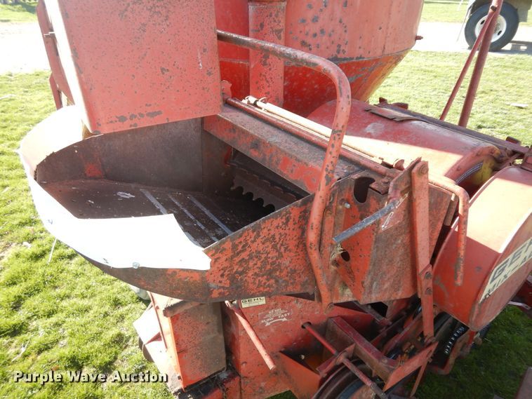 image for item IP9151 Gehl 95XD  feed mixer/grinder