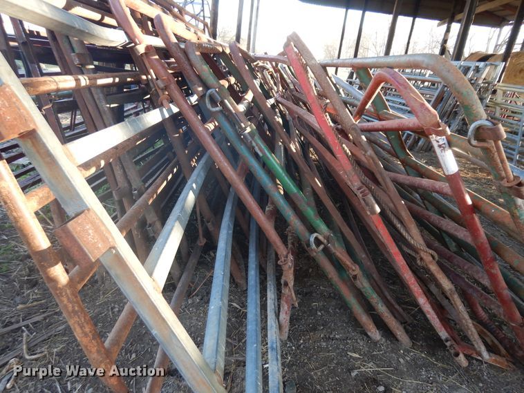 image for item IP9153 Approximately 24 livestock panels