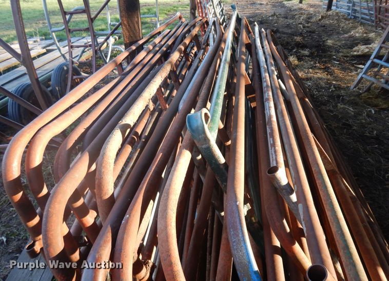 image for item IP9154 Approximately 16 livestock panels