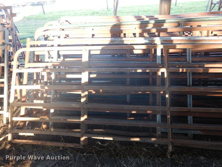 image for item IP9154 Approximately 16 livestock panels