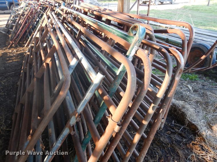 image for item IP9154 Approximately 16 livestock panels