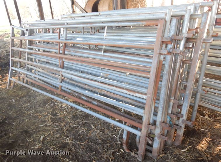 image for item IP9155 Approximately 12 livestock panels