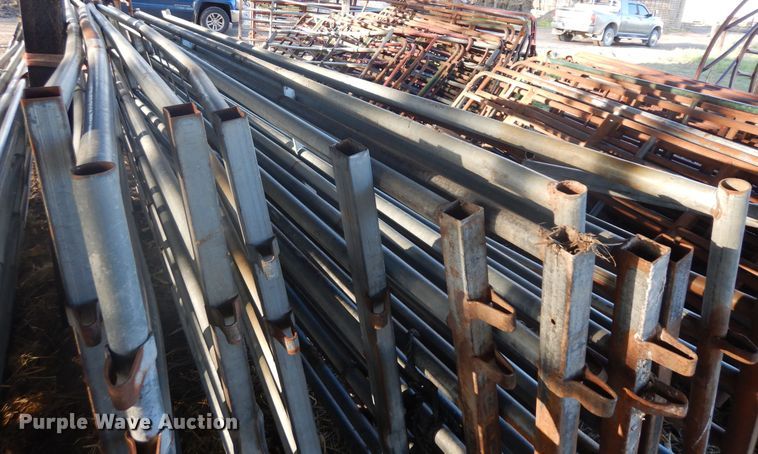 image for item IP9155 Approximately 12 livestock panels