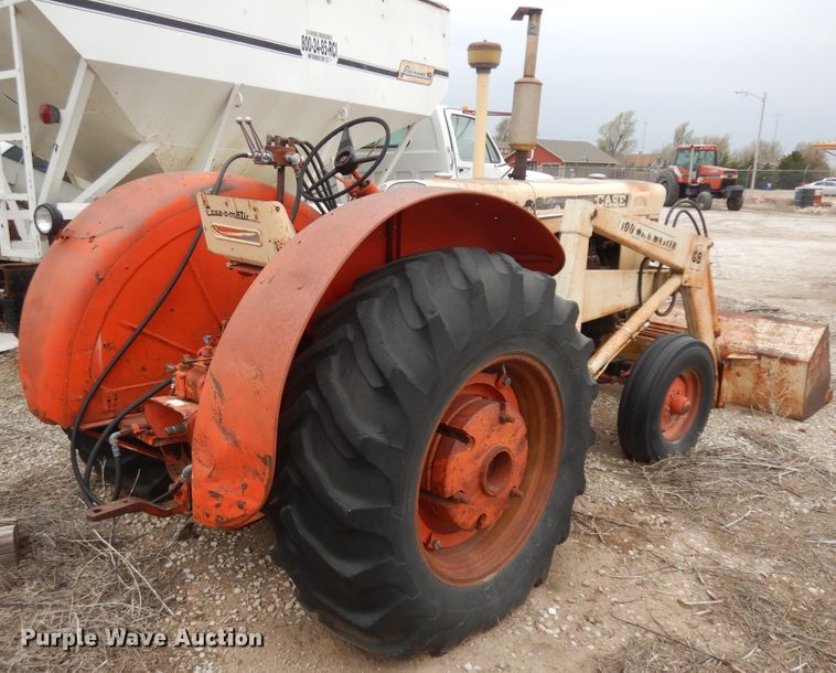 image for item IP9239 Case 830  tractor