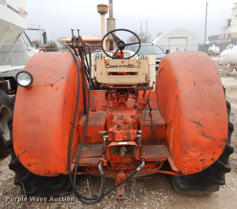 image for item IP9239 Case 830  tractor