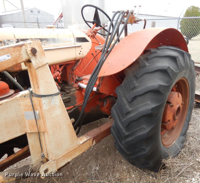 image for item IP9239 Case 830  tractor