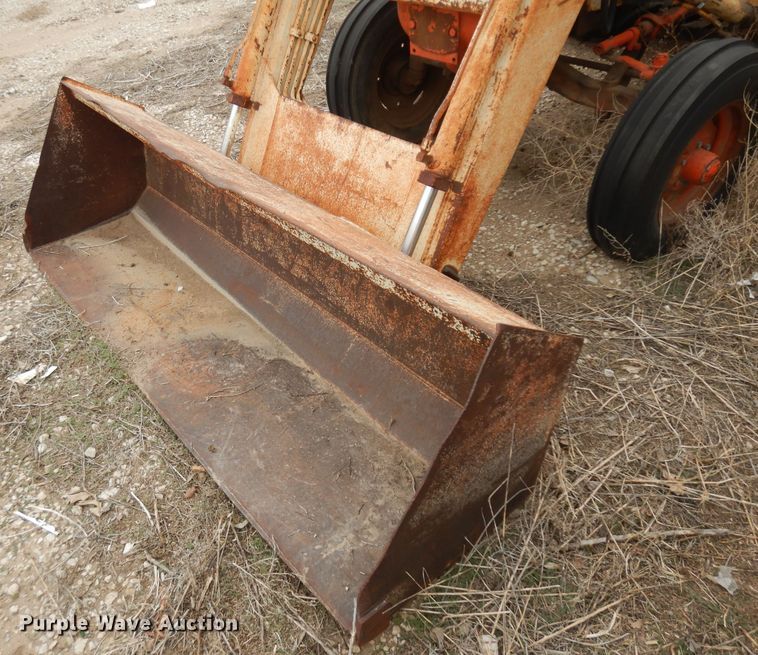 image for item IP9239 Case 830  tractor