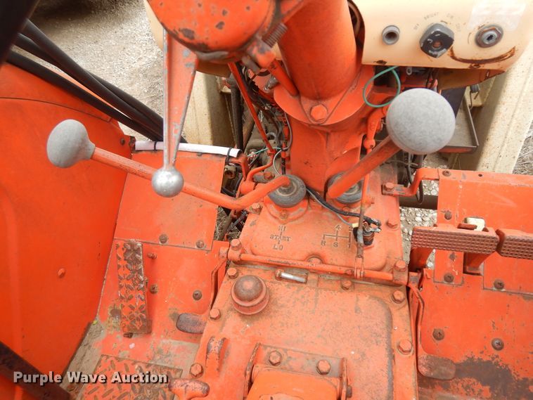 image for item IP9239 Case 830  tractor