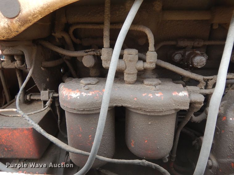 image for item IP9239 Case 830  tractor