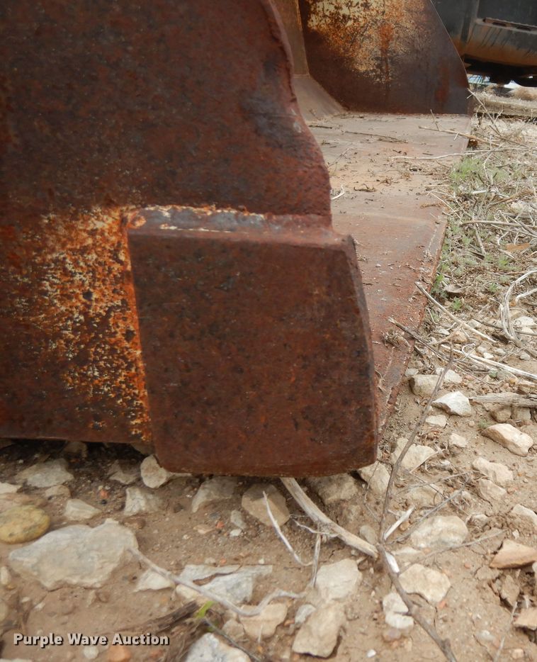 image for item IP9239 Case 830  tractor