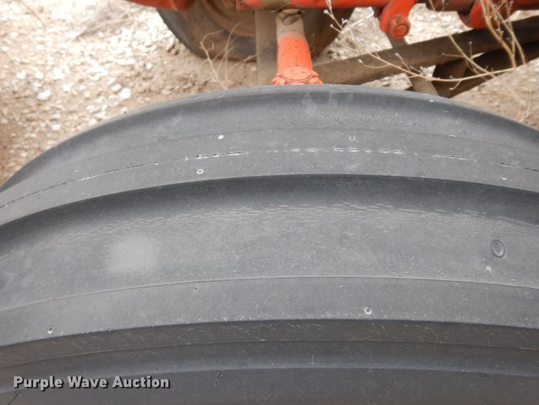 image for item IP9239 Case 830  tractor