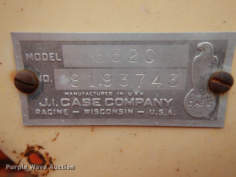 image for item IP9239 Case 830  tractor