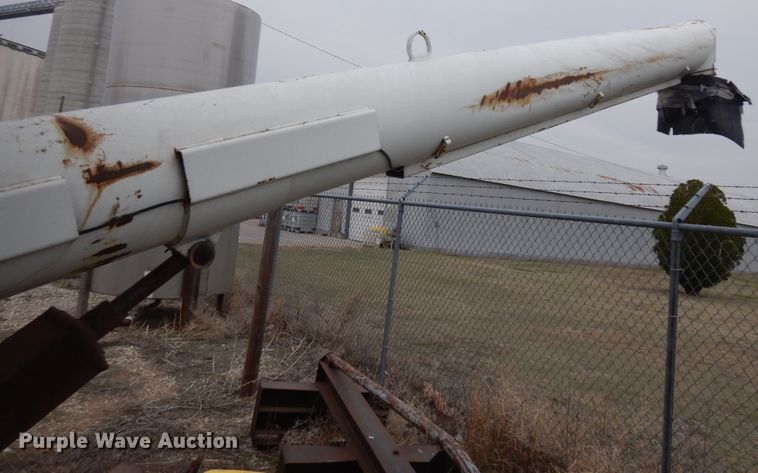 image for item IP9240 1979  Chevrolet C70  seed tender truck