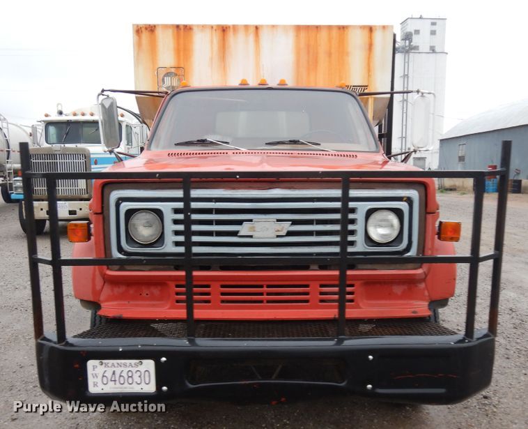 image for item IP9243 1978 Chevrolet C65  fertilizer delivery truck