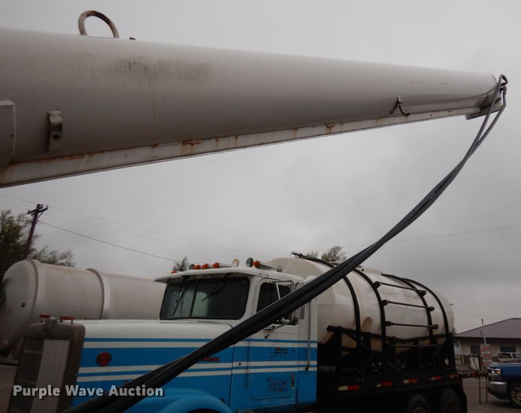 image for item IP9243 1978 Chevrolet C65  fertilizer delivery truck