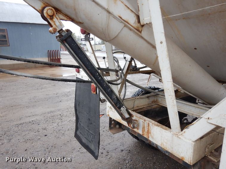 image for item IP9243 1978 Chevrolet C65  fertilizer delivery truck