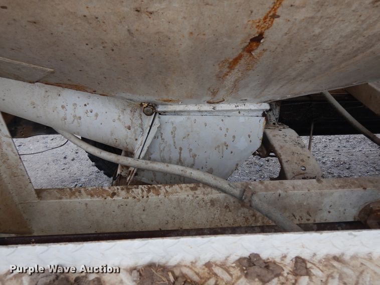 image for item IP9243 1978 Chevrolet C65  fertilizer delivery truck