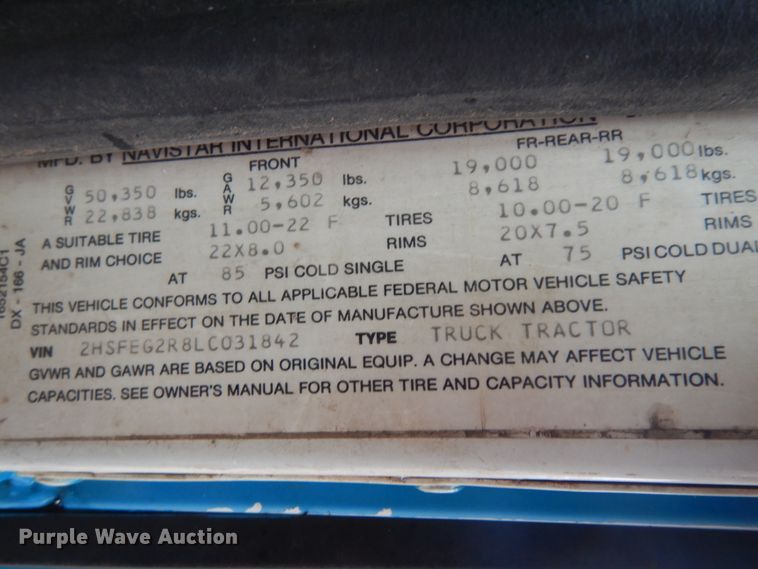 image for item IP9244 1990 International 9300  tank truck