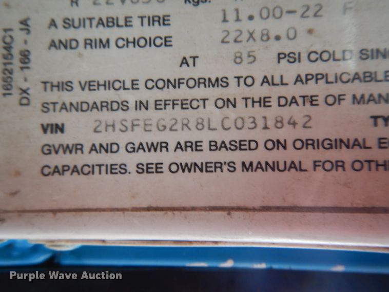 image for item IP9244 1990 International 9300  tank truck