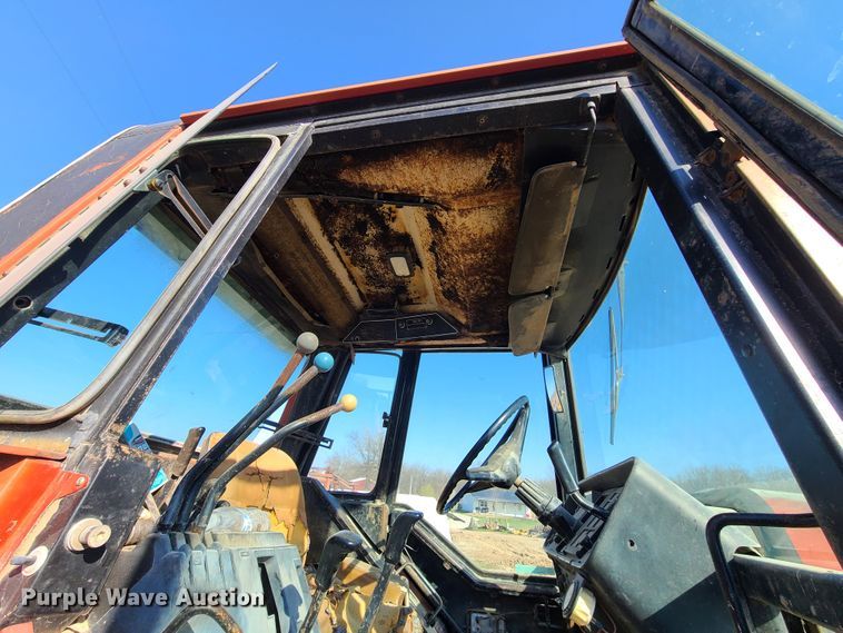 image for item IQ9123 International 6588  4WD tractor