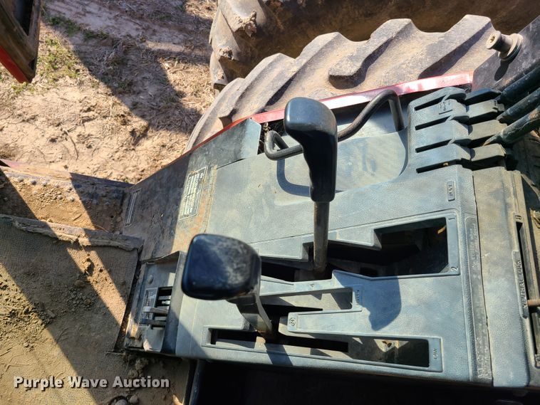 image for item IQ9123 International 6588  4WD tractor