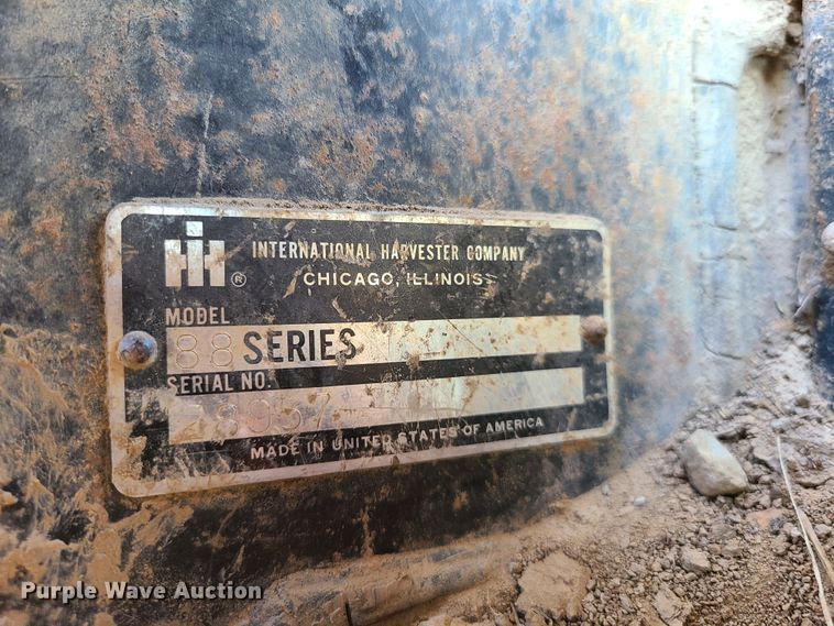 image for item IQ9123 International 6588  4WD tractor