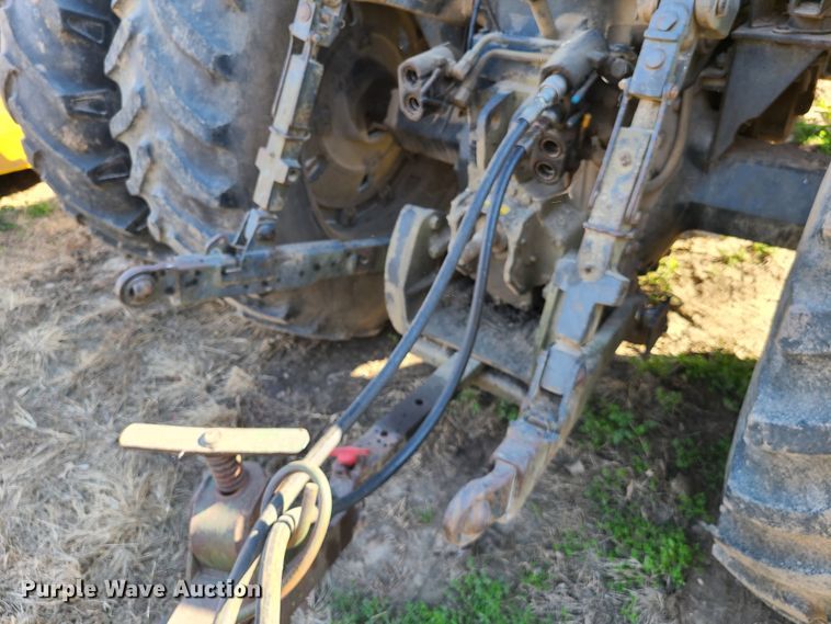 image for item IQ9123 International 6588  4WD tractor