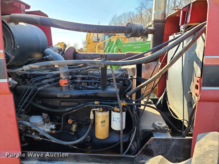 image for item IQ9123 International 6588  4WD tractor