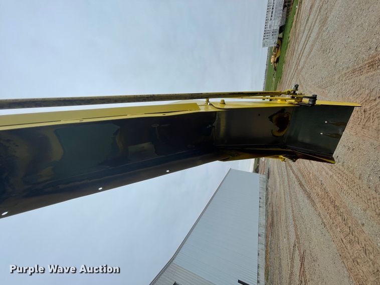 image for item IR9798 1994 John Deere 6810  forage harvester