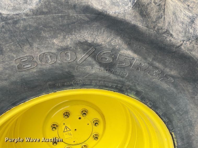 image for item IR9798 1994 John Deere 6810  forage harvester