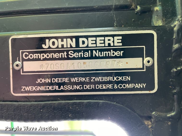 image for item IR9798 1994 John Deere 6810  forage harvester