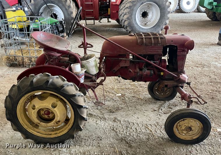 image for item IR9799 1949 International Cub  tractor