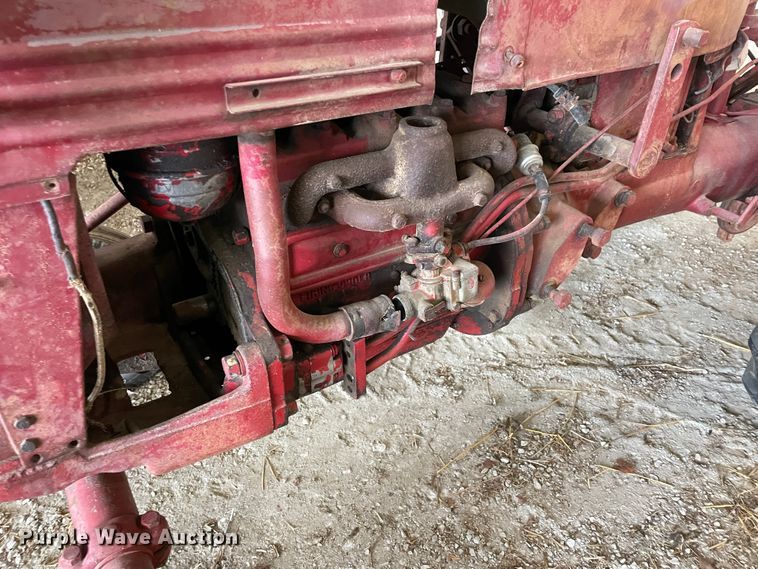 image for item IR9799 1949 International Cub  tractor