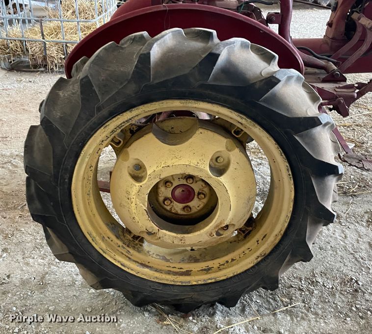 image for item IR9799 1949 International Cub  tractor