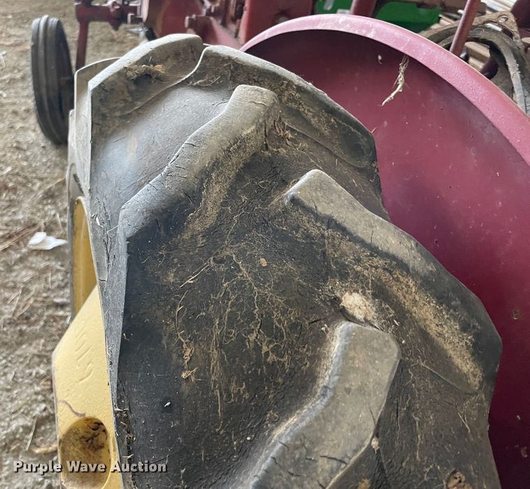 image for item IR9799 1949 International Cub  tractor