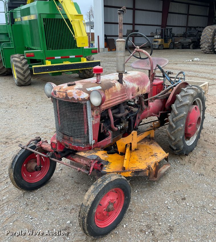 image for item IR9803 1948 International FCUB  tractor