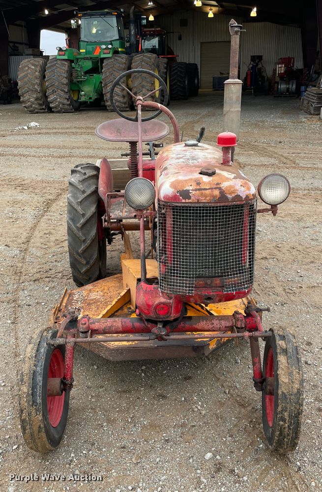 image for item IR9803 1948 International FCUB  tractor