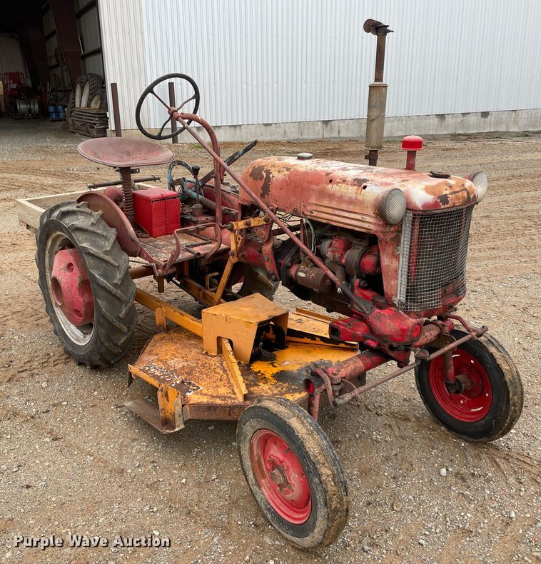 image for item IR9803 1948 International FCUB  tractor