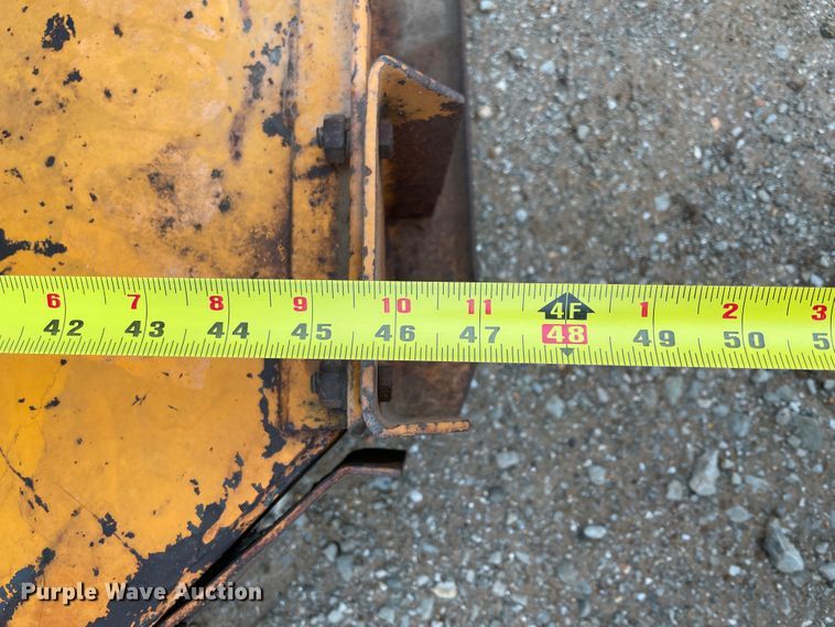 image for item IR9803 1948 International FCUB  tractor