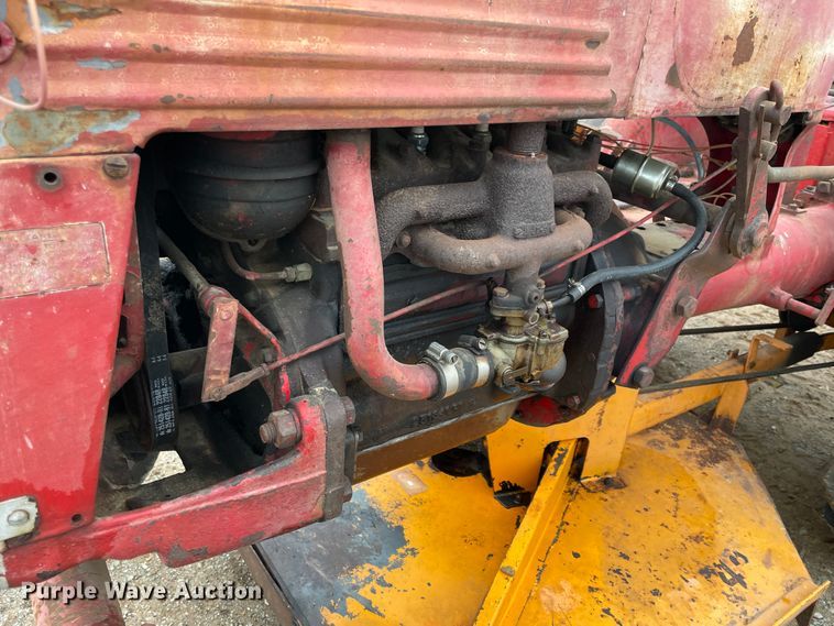 image for item IR9803 1948 International FCUB  tractor