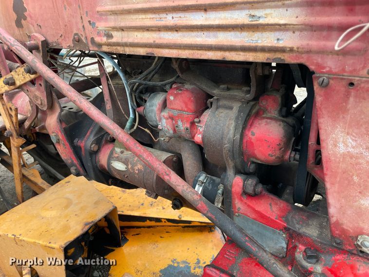 image for item IR9803 1948 International FCUB  tractor