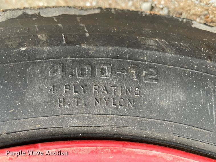 image for item IR9803 1948 International FCUB  tractor