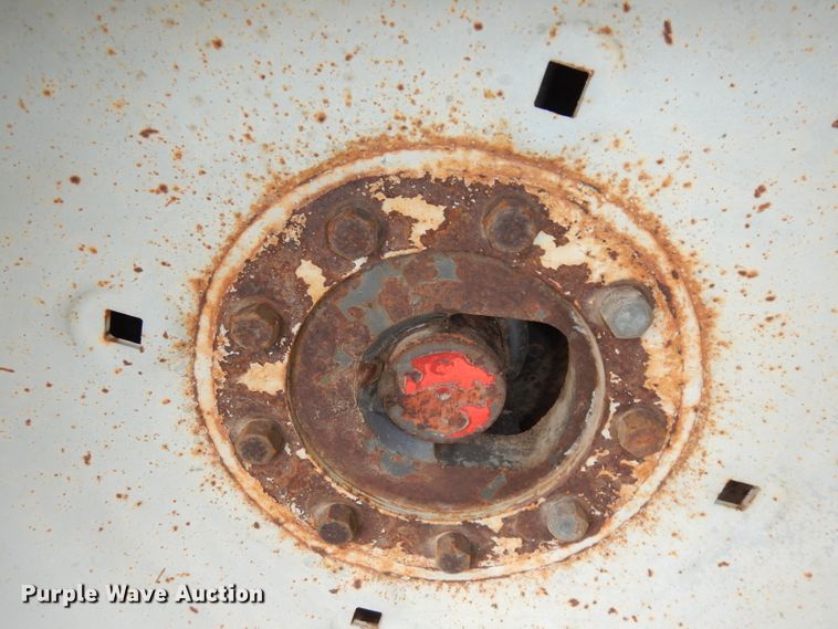 image for item IS9566 White 4-150 Field Boss  4WD tractor